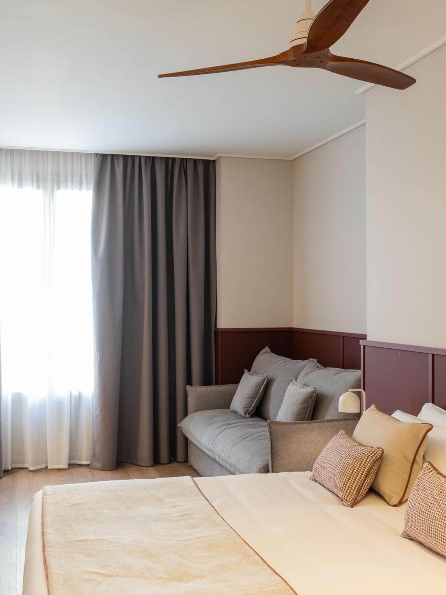 Hotel Well And Come マラガ エクステリア 写真