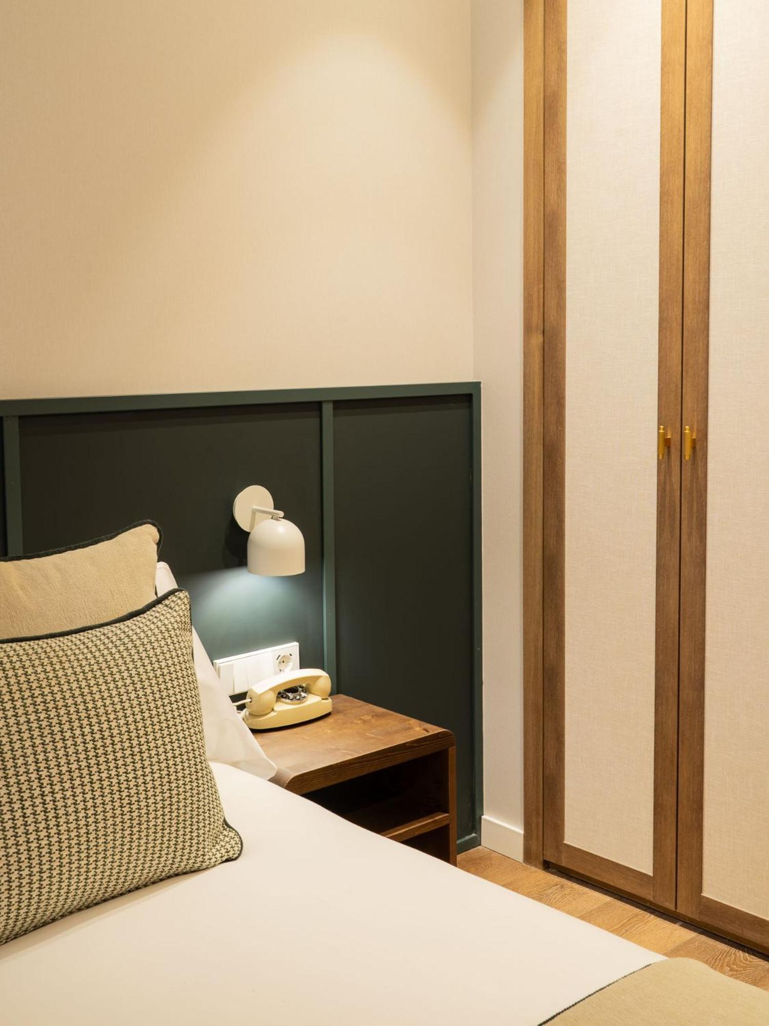 Hotel Well And Come マラガ エクステリア 写真